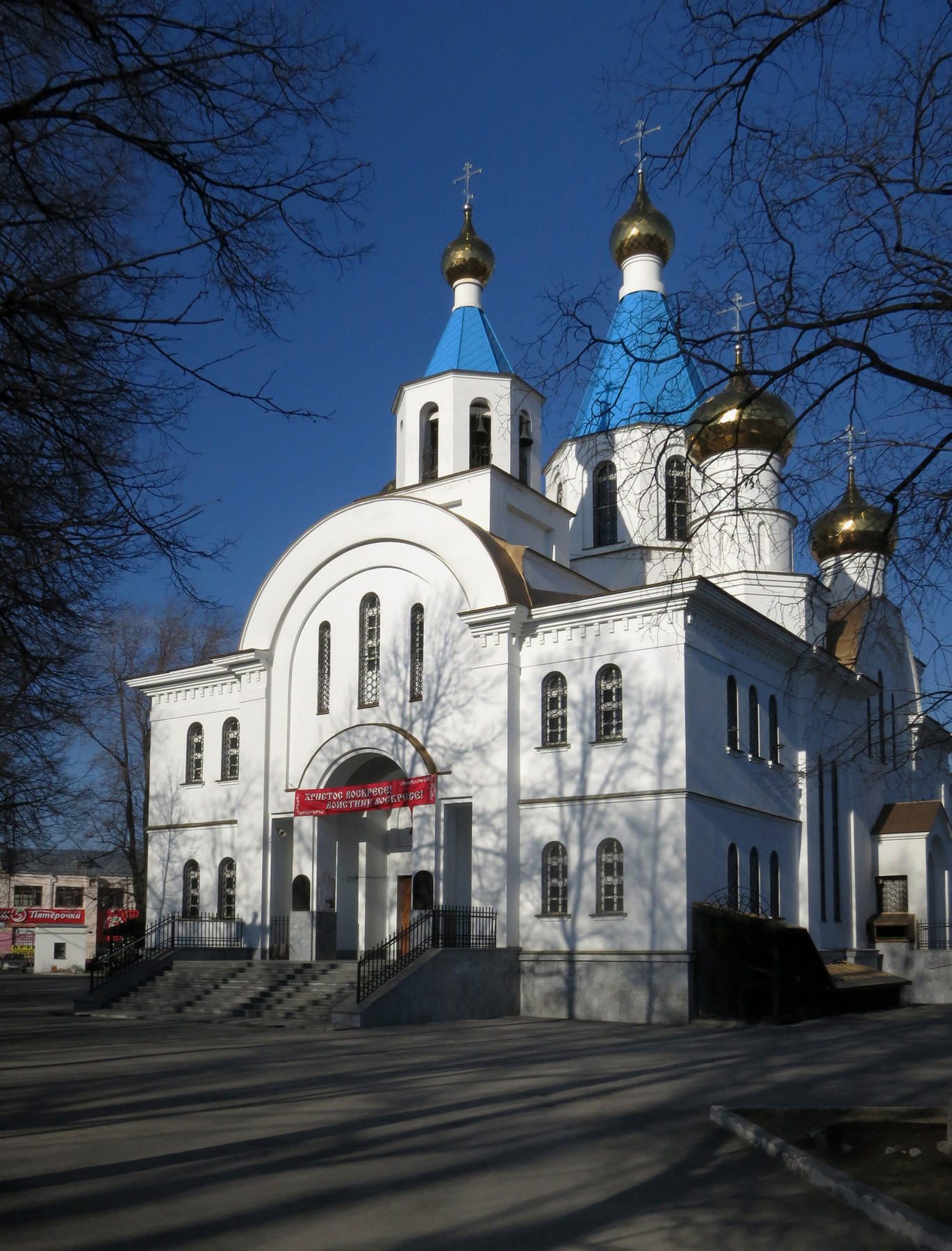 Храм Рождества в конце апреля Екатеринбург храм Рождества