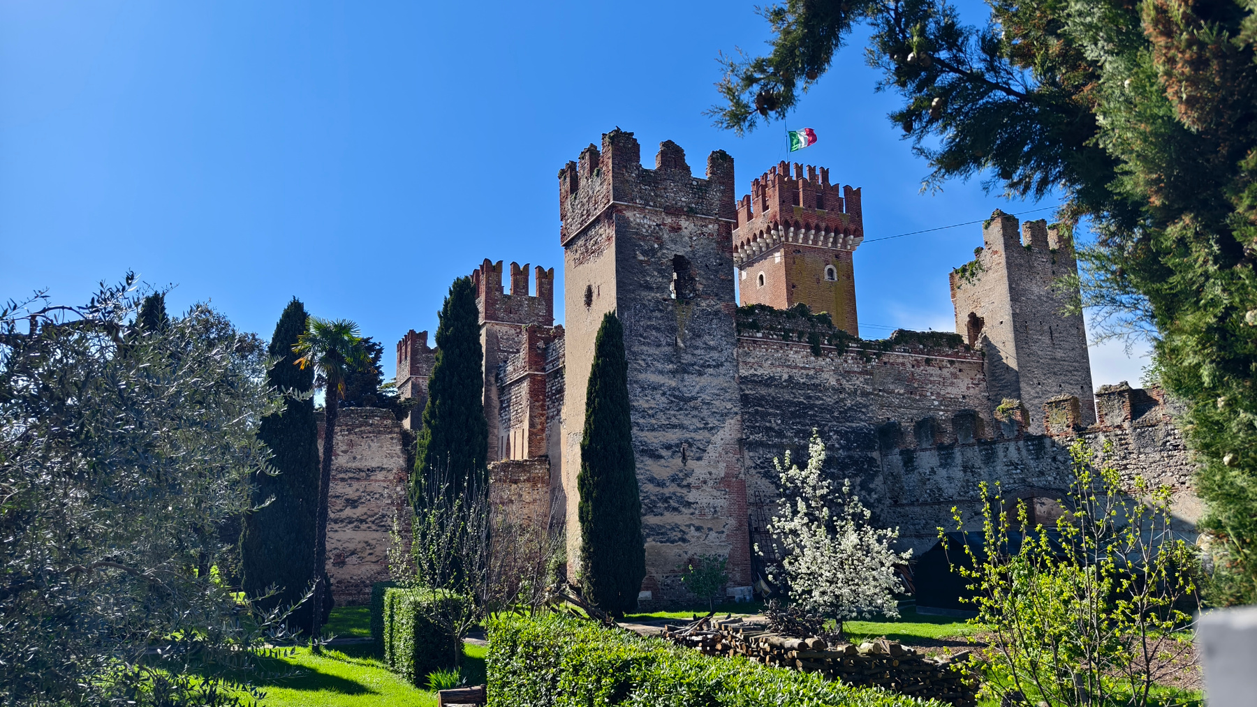 Замок Lazise 