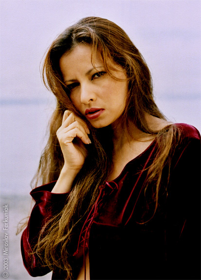 Angela 