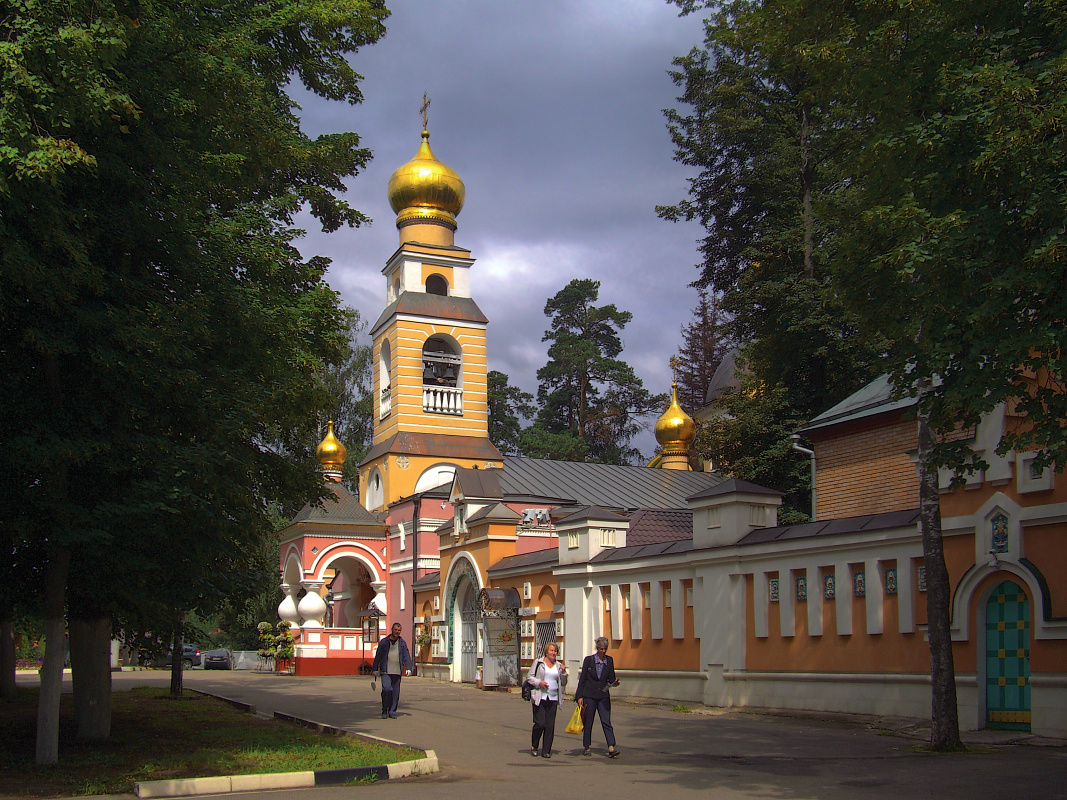 Храм Спаса Преображения в Переделкине храм