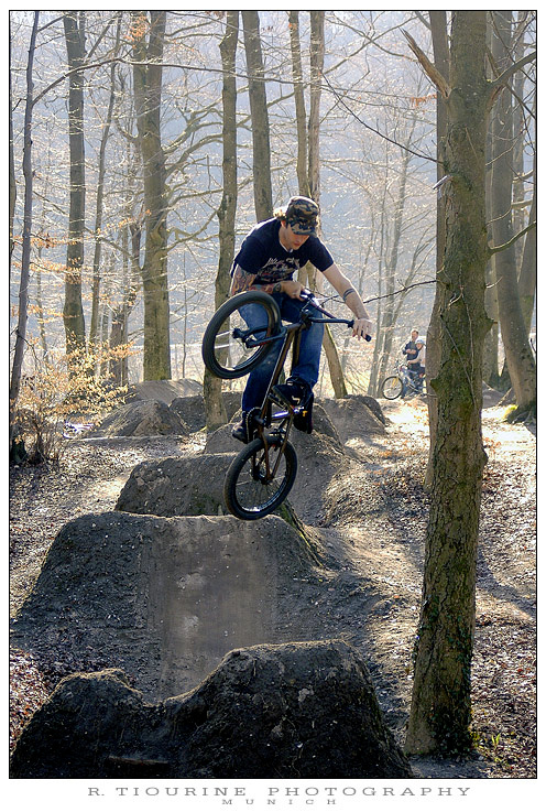 Весна, ребята торжествуя... BMX