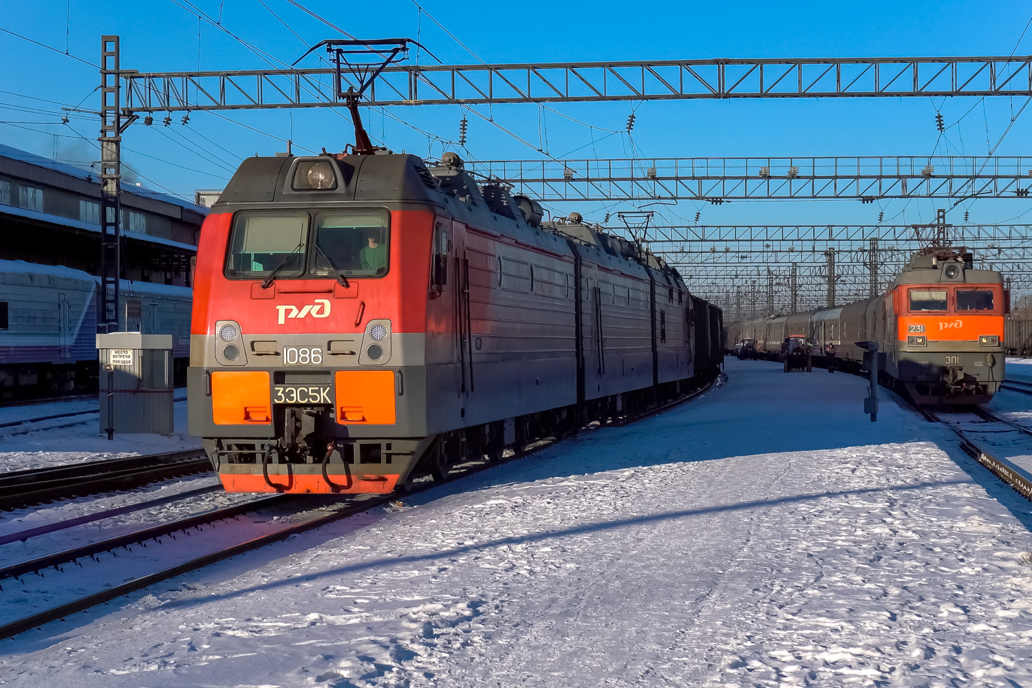 * * * * * railway железная дорога locomotive локомотив электровоз поезд train Russia Siberia Irkutsk Россия Сибирь Иркутск споттинг spotting