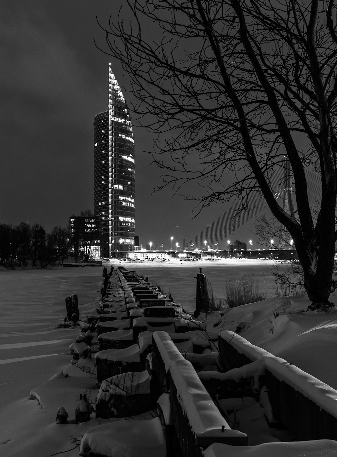 Город недостроенных мостов. 
