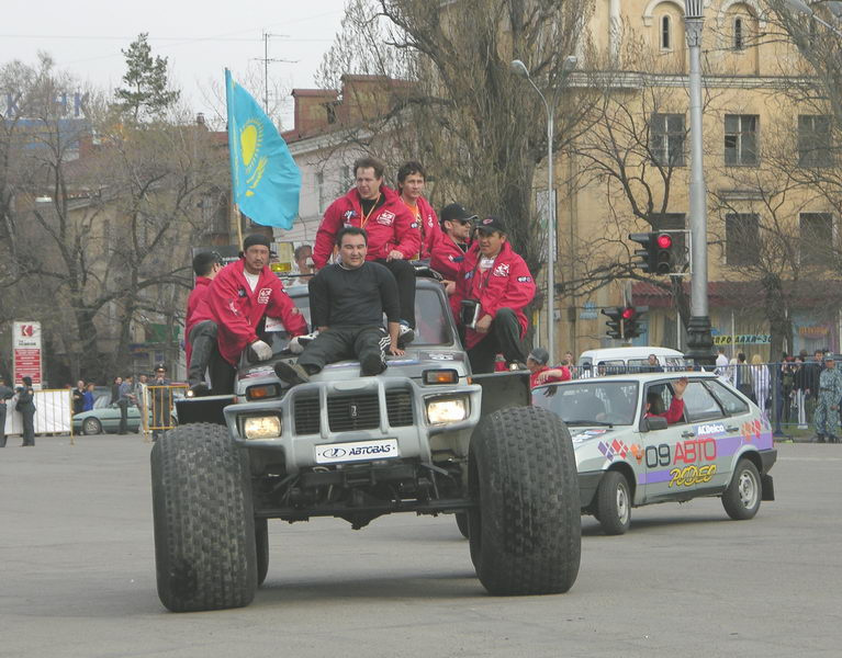 Каскадеры 8 Каскадеры