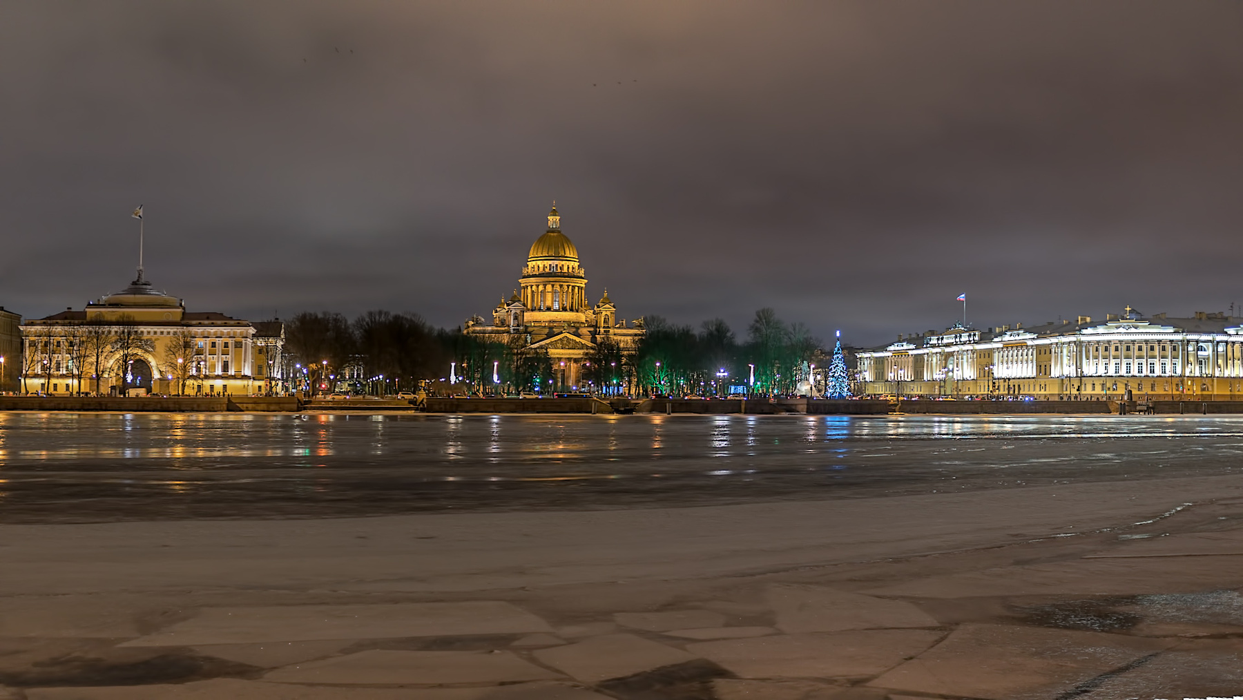 Новогодний Санкт-Петербург 