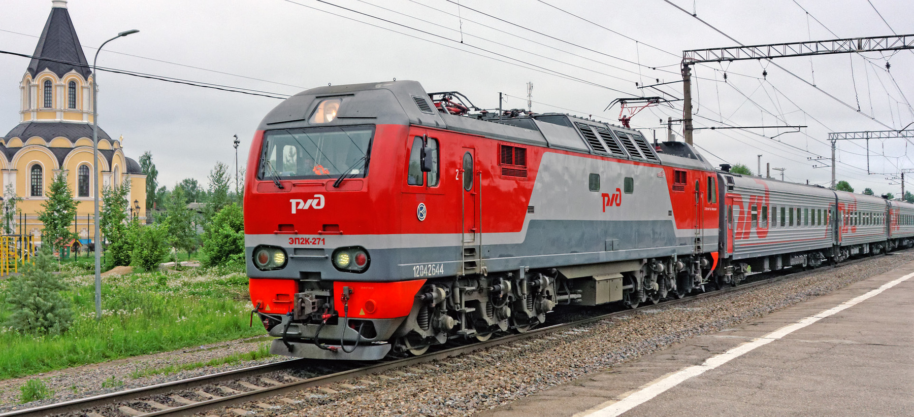 ЭП2К-271 СПБ Апраксин поезд электровоз ЭП2К-271