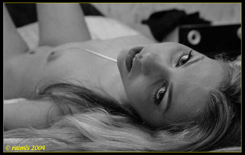 the shameless eyes eyes, black white