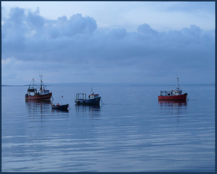 Морской пейзаж лодки море небо Ирландия