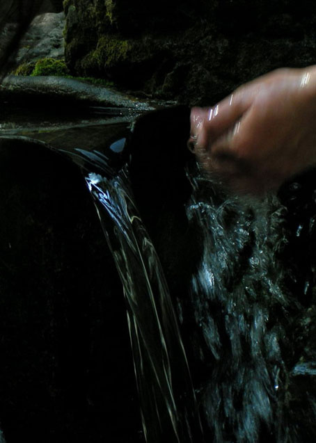 Waterflow вода