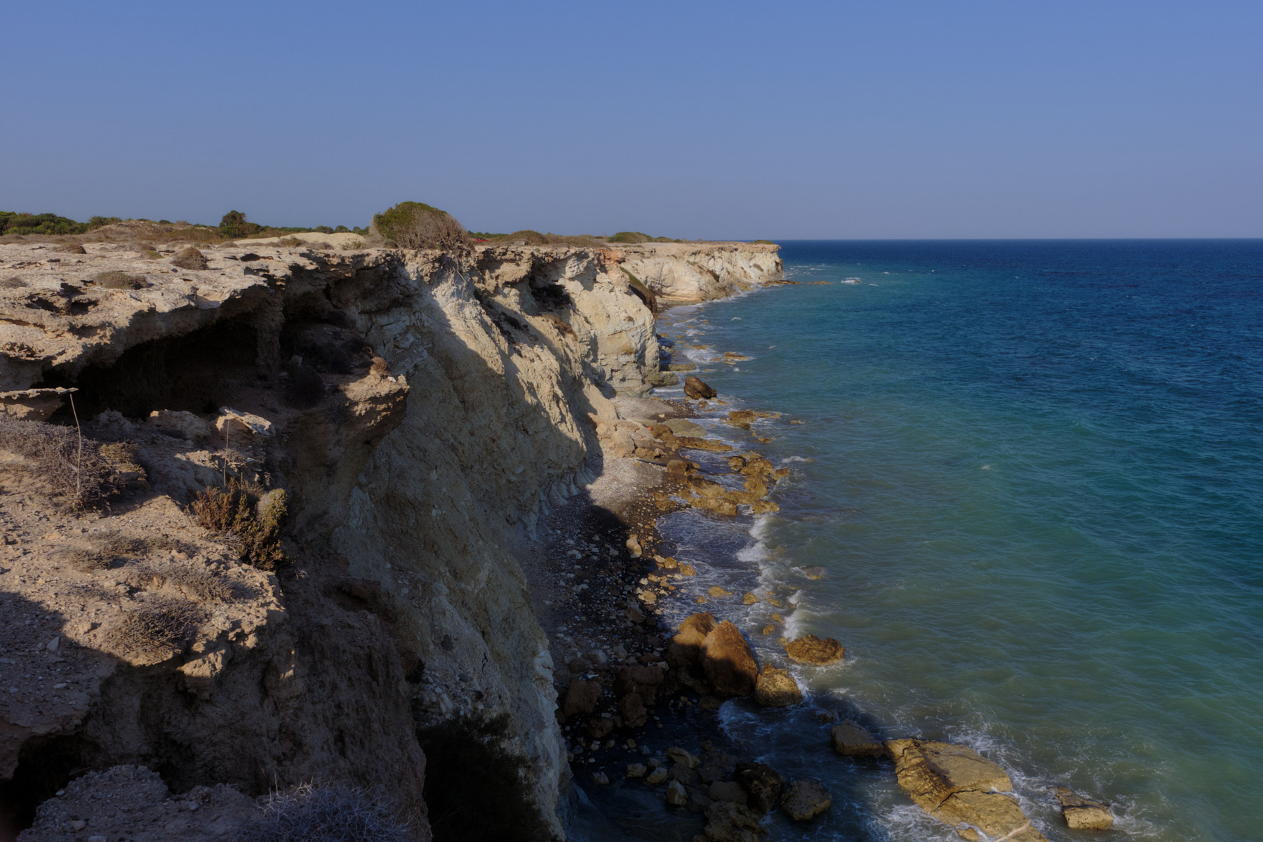 Вид с утеса на море кипр море утес волны небо