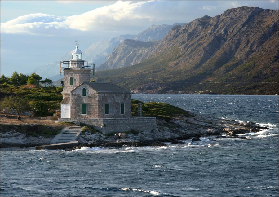 Маяк и море маяк, море, Хорватия
