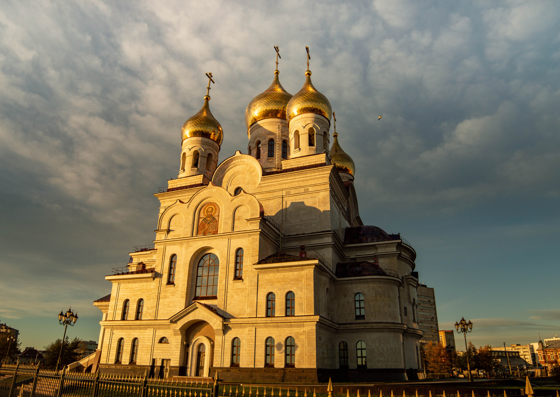 Солнце на куполах 