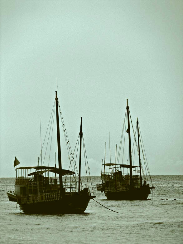 Два капитана Океан, лазурь, Корабли