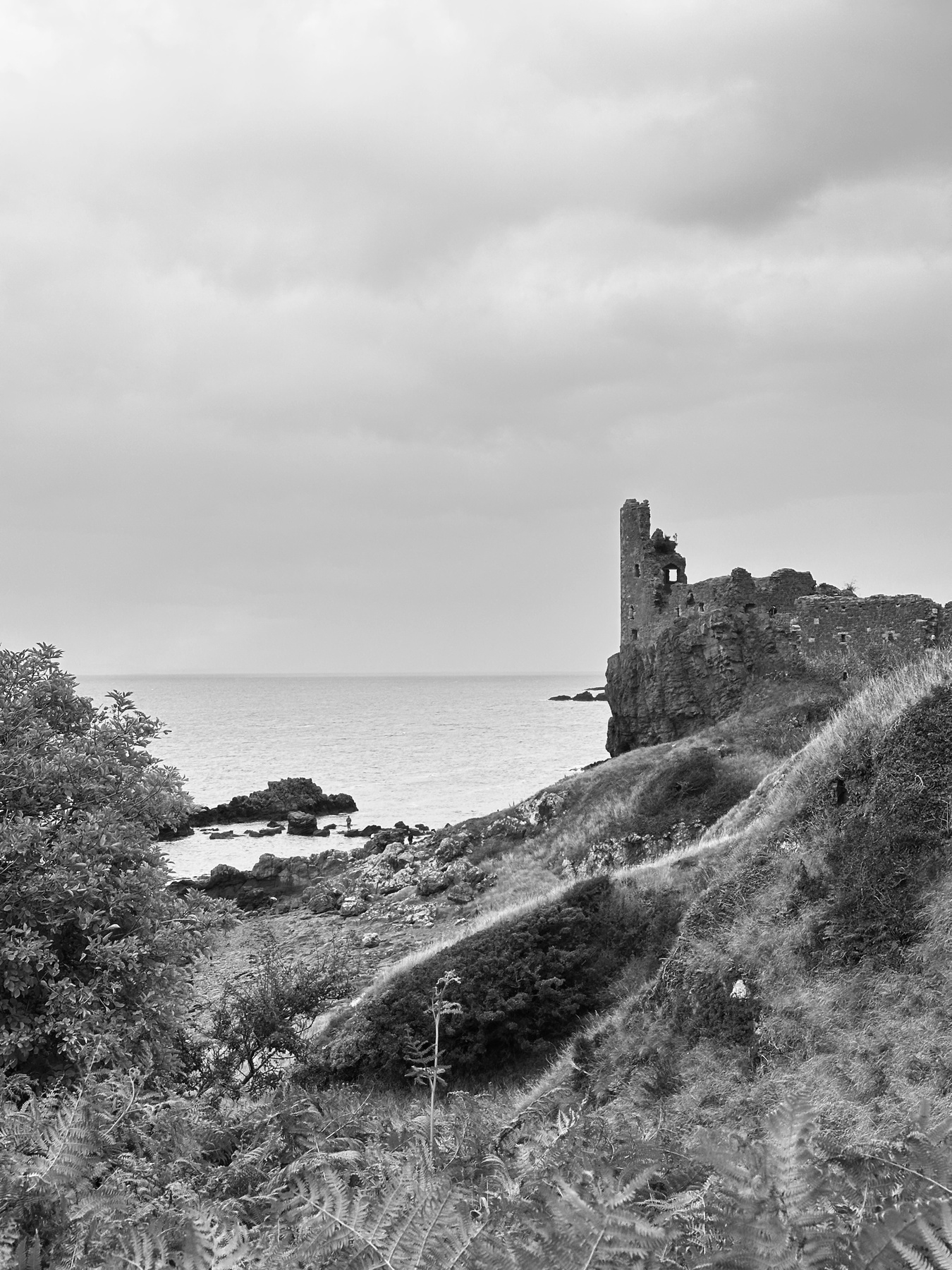 Scotland summer Замок развалины море небо Шотландия