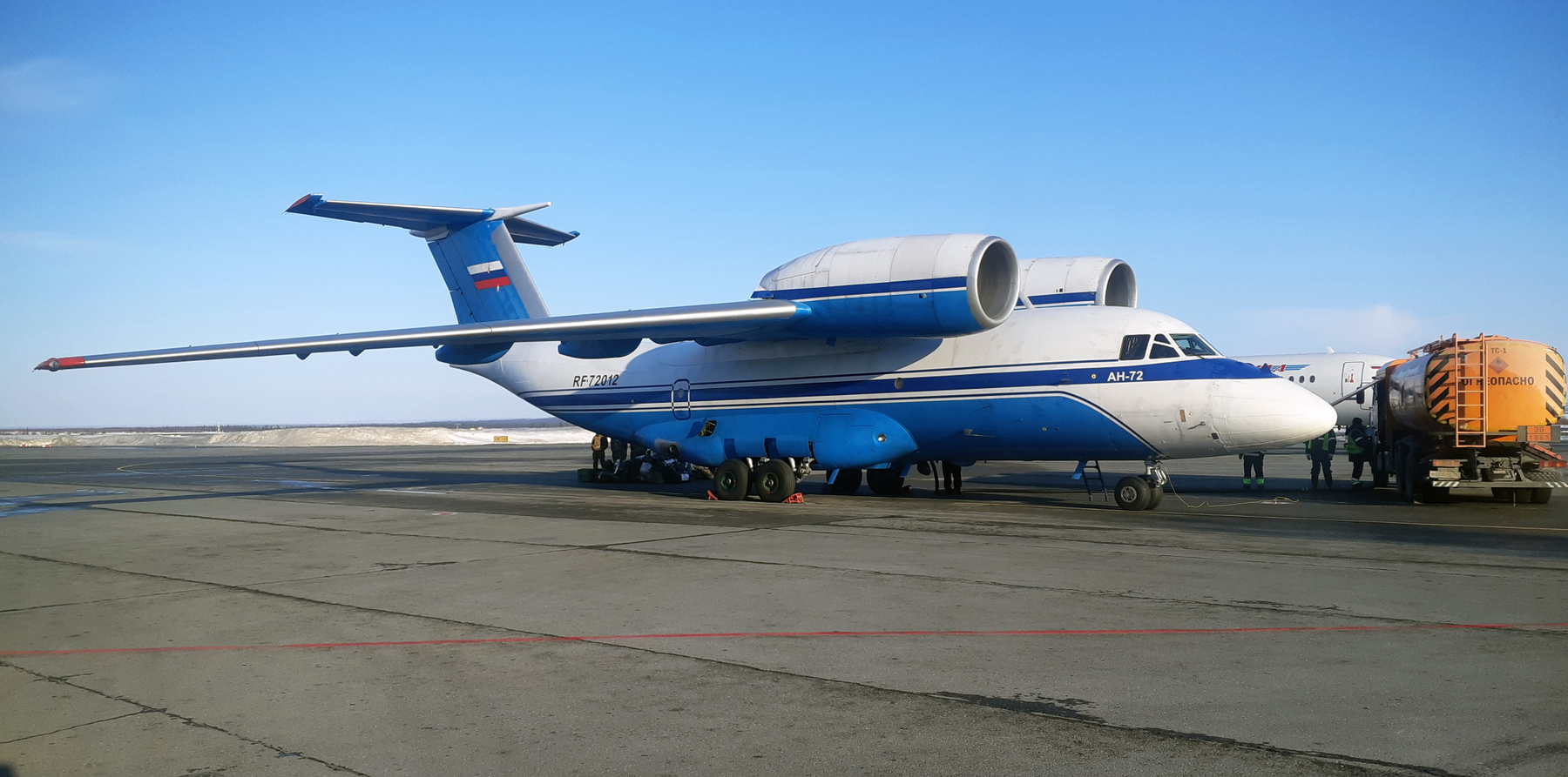 Ан-72, RF-72012 