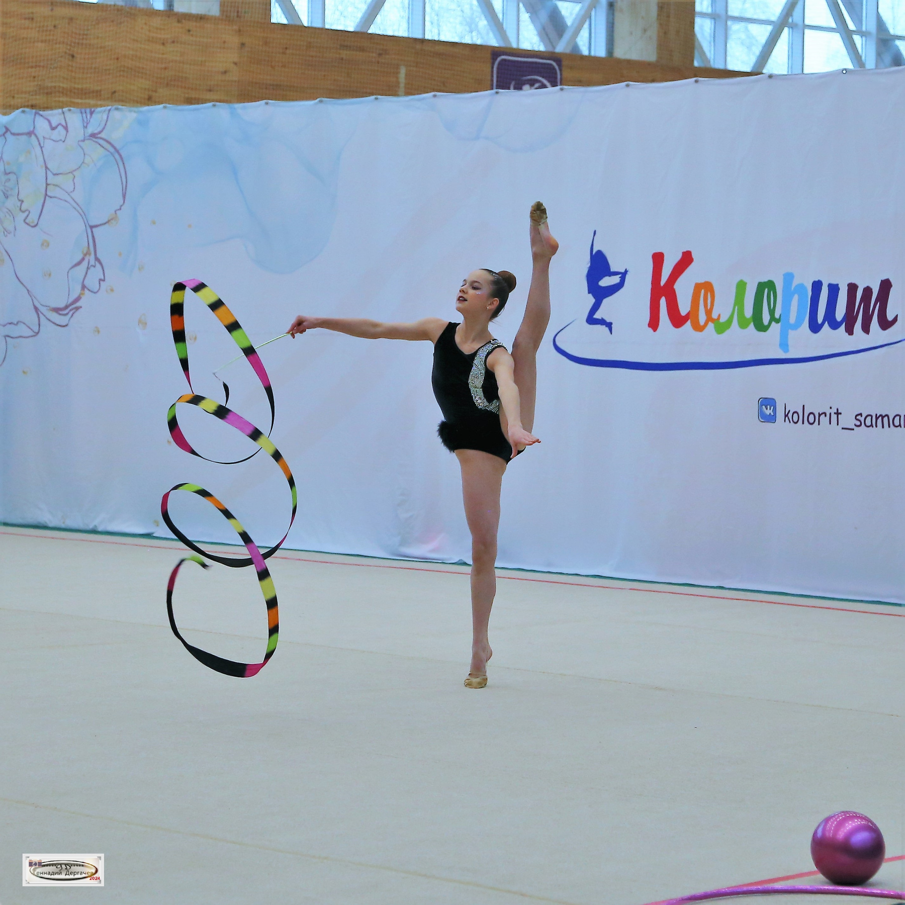 Загогулина гимнастка лента загогулина