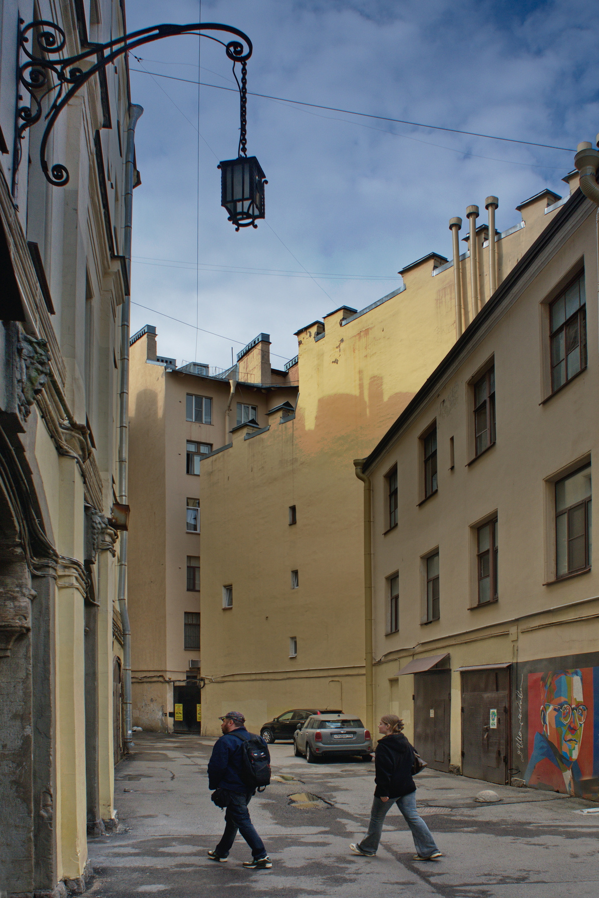 Старый двор Петербург