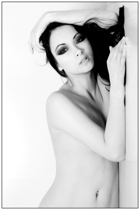 B & W 