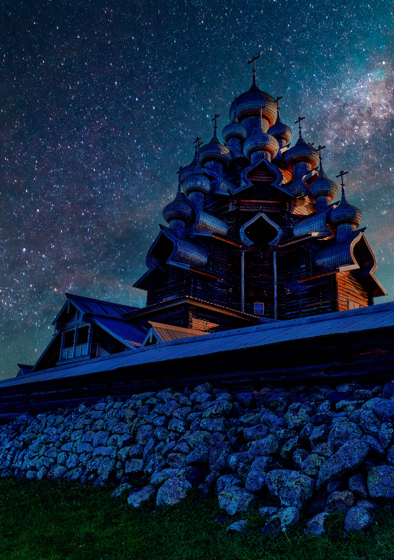 *** Главный храм, двадцатидвух главая церковь. Кижи. 