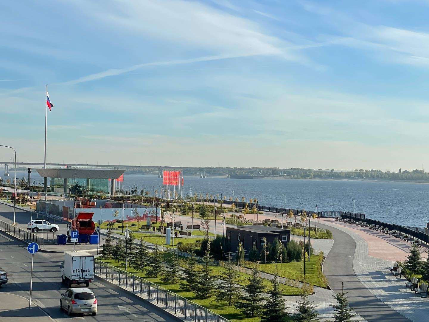 Город ГЕРОЙ Волгоград, новая набережная 2022 г. Волгоград БК набережная 2022 год Волга Dantist1 город герой Volgograd