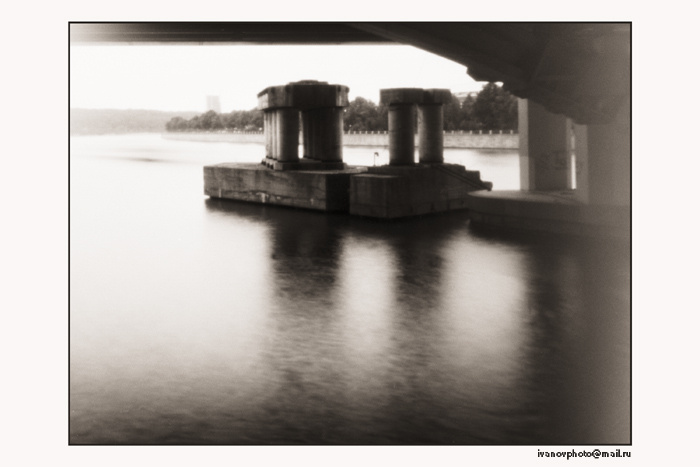 Метромост. Воробьевы горы pinhole