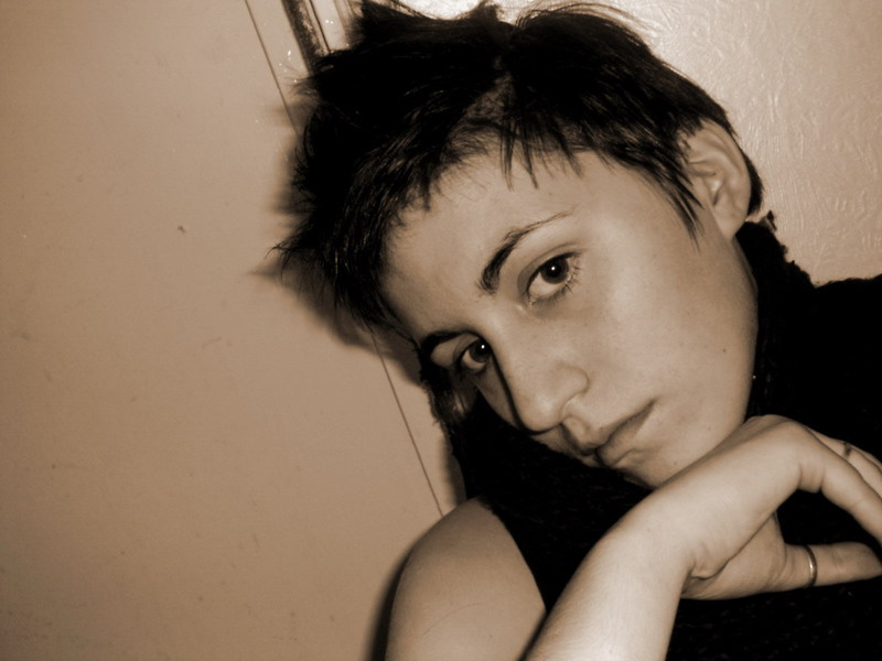 она 