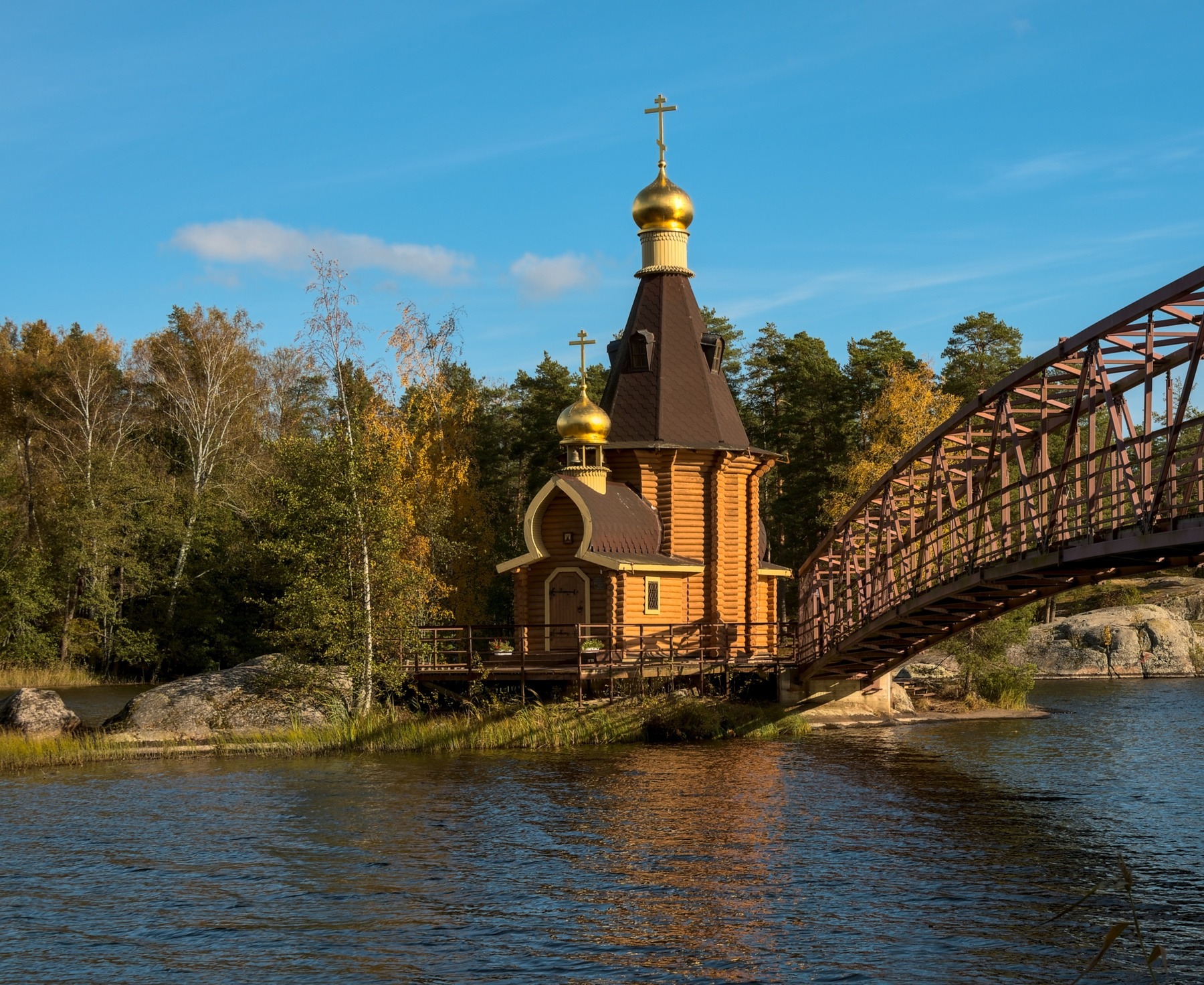 Церковь на островке 