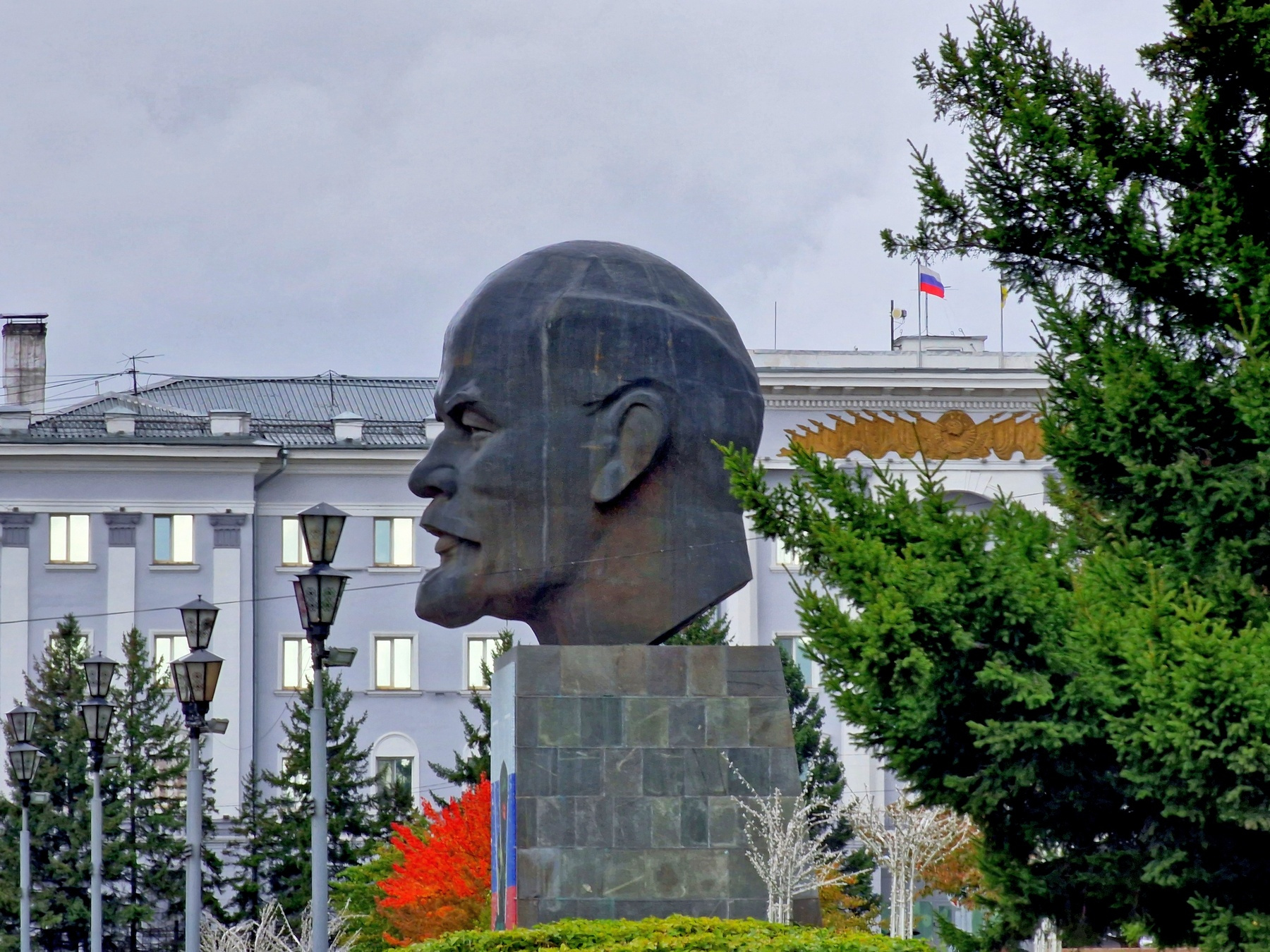 Монумент 