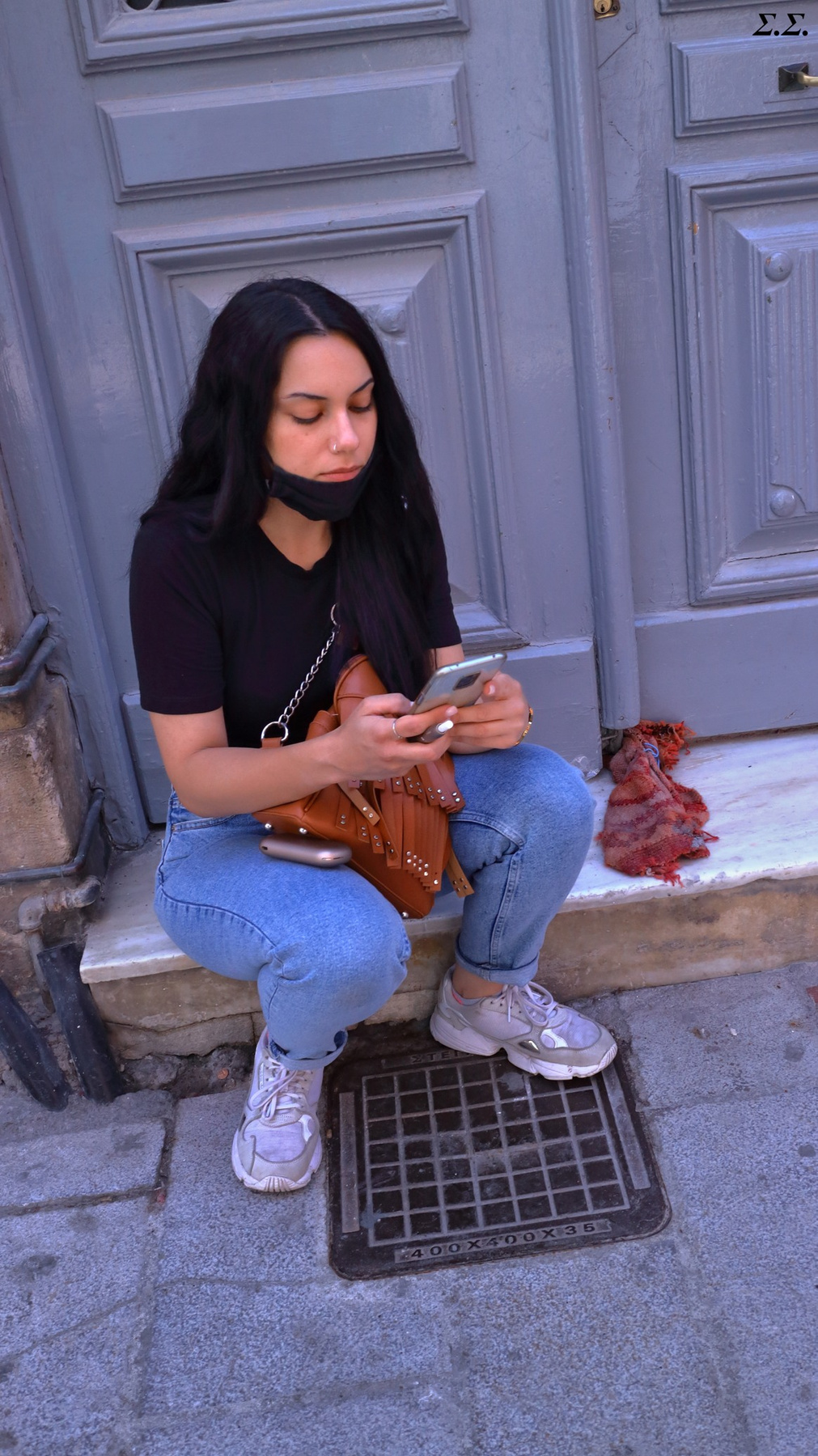 CELLPHONE BREAK 