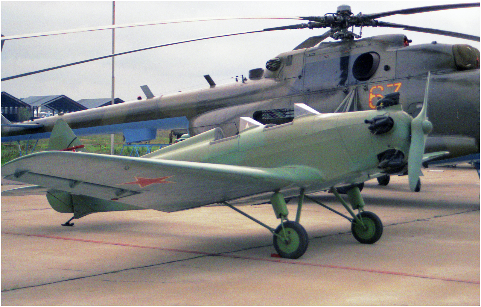 Ут-2 Ут-2 авиация самолет стоянка Жуковский 1999