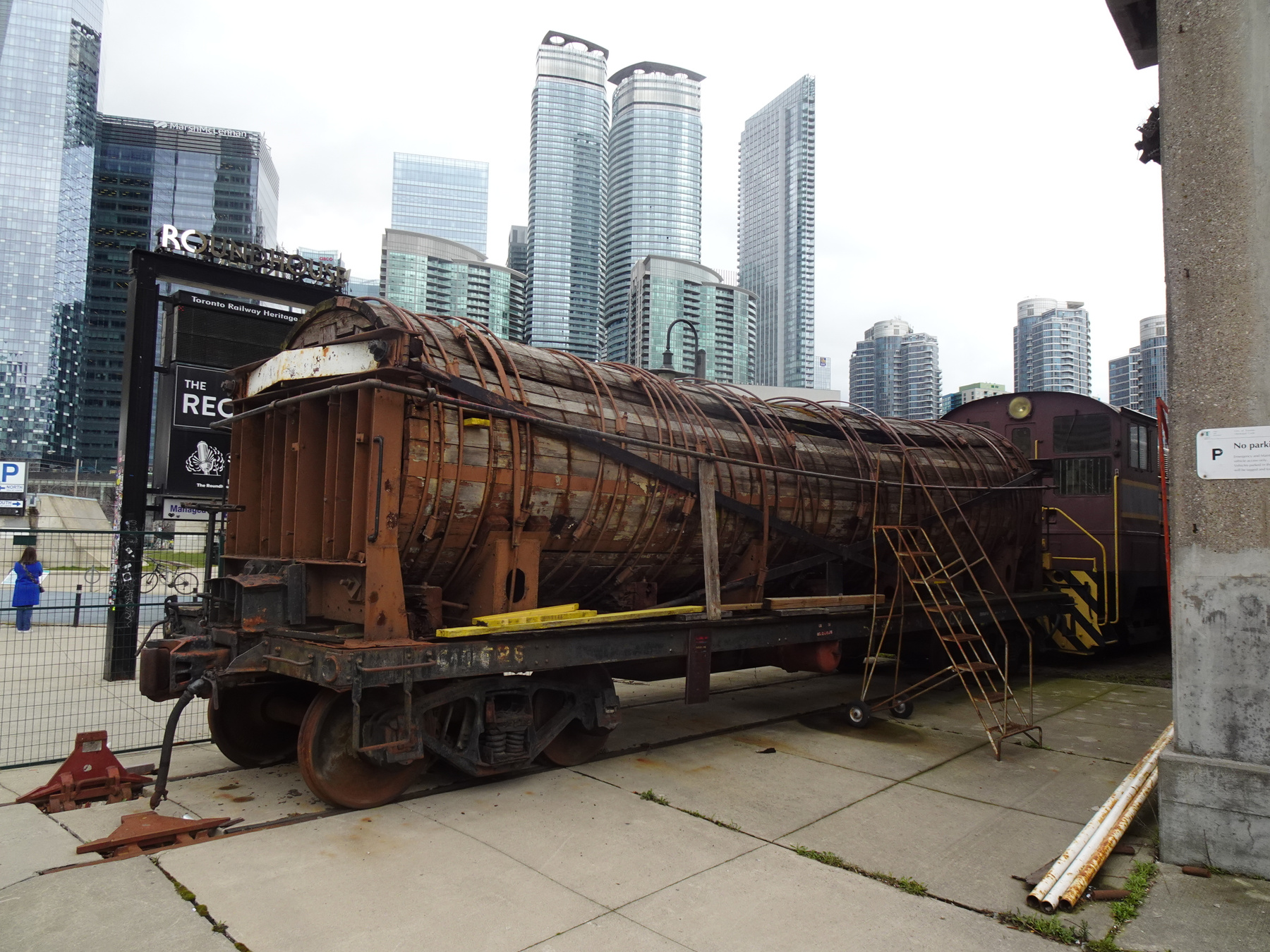 Бочка. Торонто Канада. Торонто