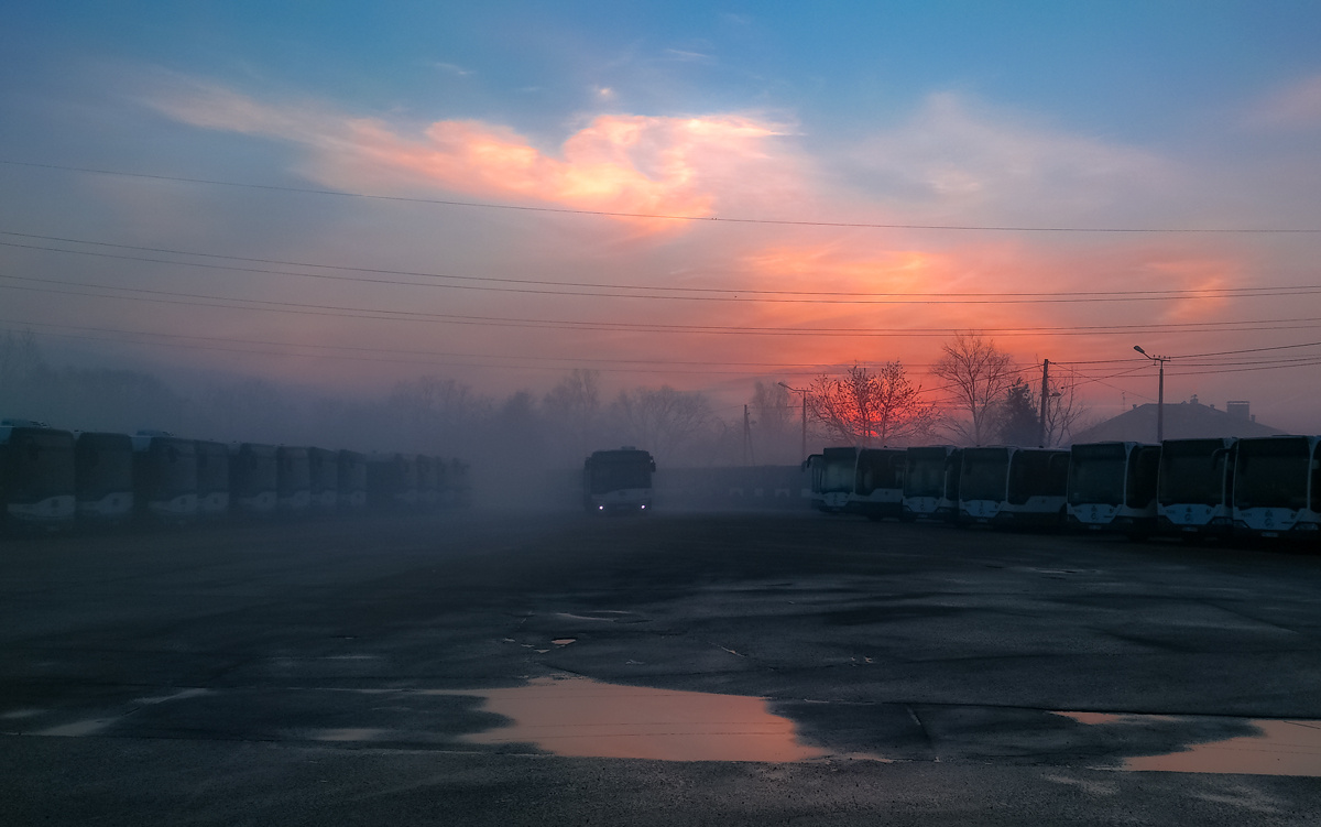 Раннее пробуждение автобус небо рассвет