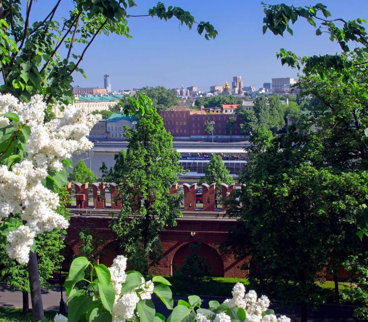 Москва. 