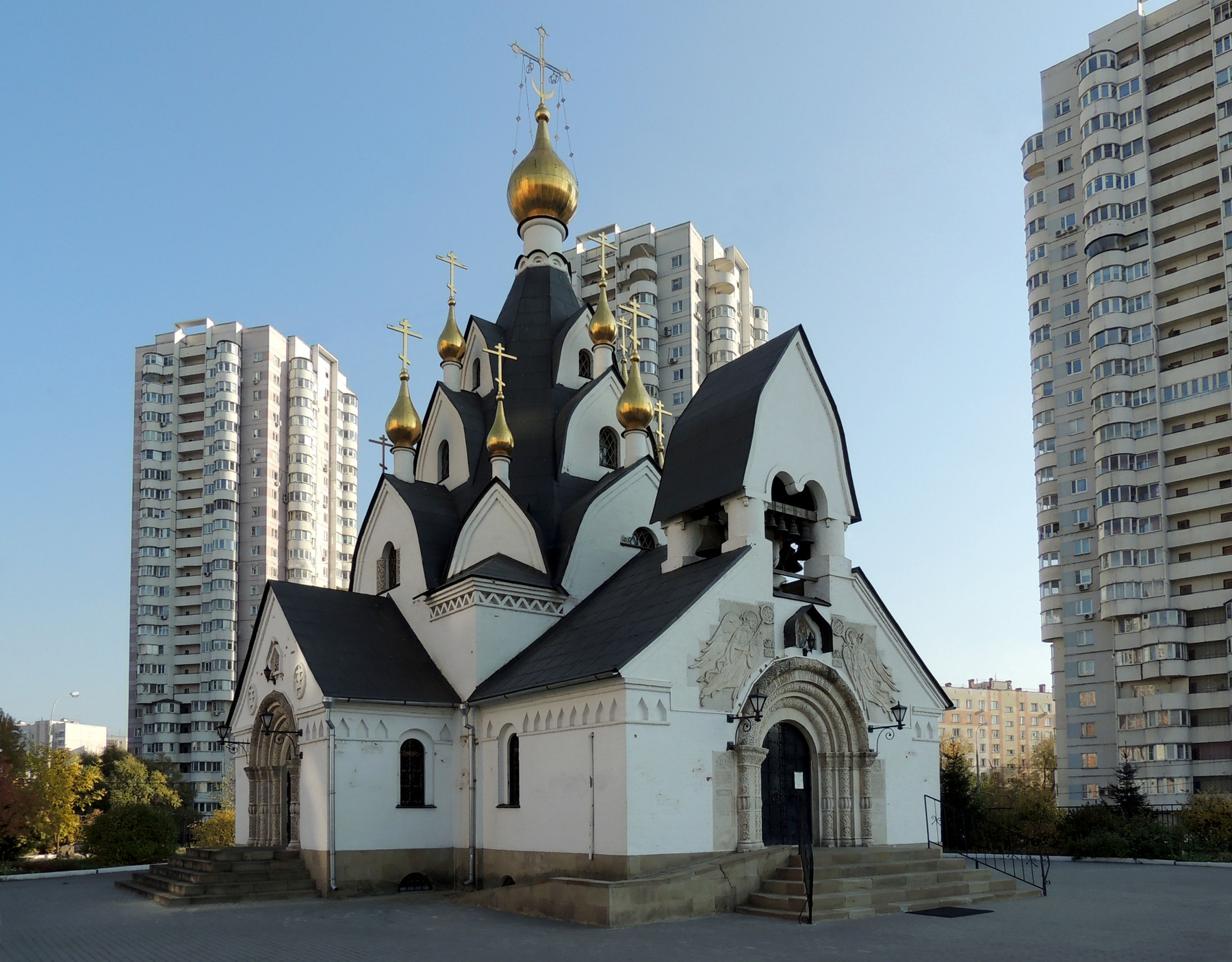 Храм-часовня иконы Божией матери Всех скорбящих Радость в Печатниках архитектура божией матери всех скорбящих радость город гурьянова москва печатники улица храм церковь часовня шатровый