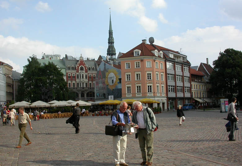 dom square in dinamics 