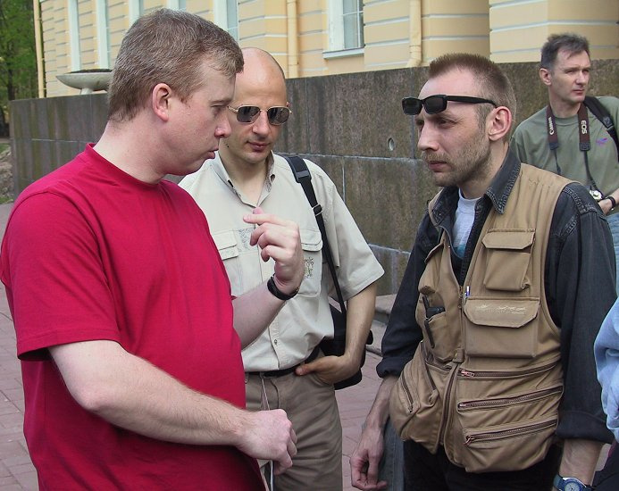 Фотографы на лестнице 2002 