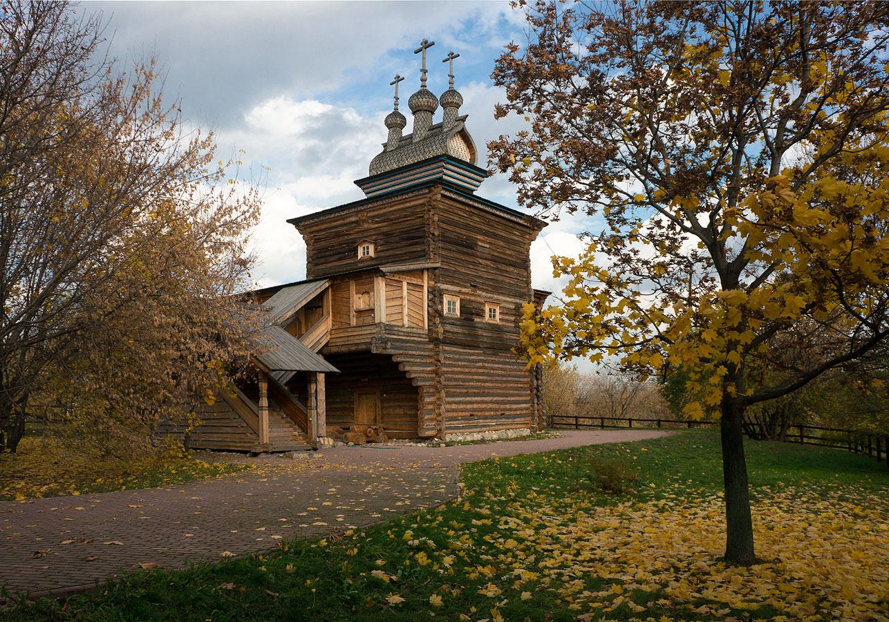 Храм в пору листопада церковь георгий победоносец коломенское листопад