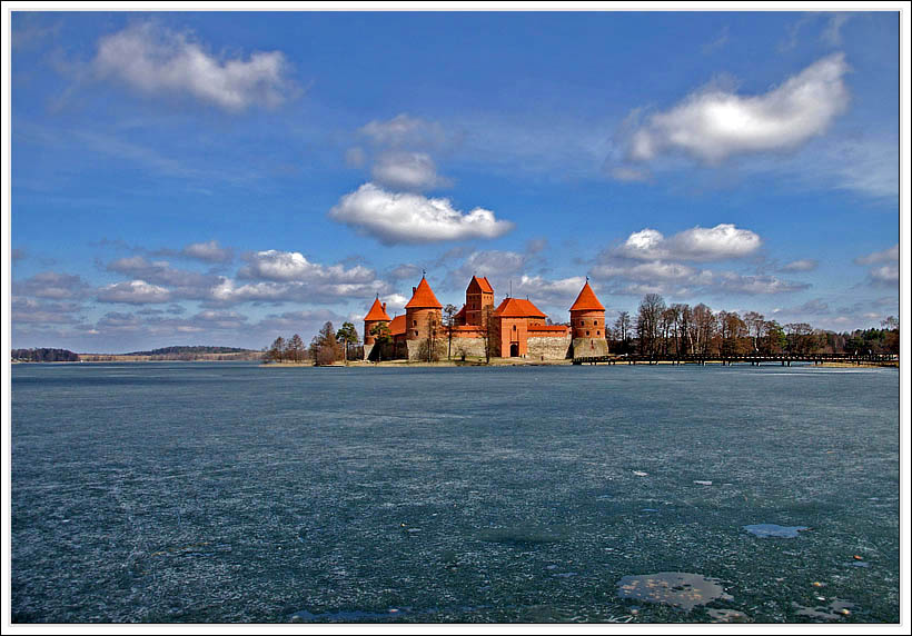 The Island Castle of Trakai Castle Trakai Lithuania Spring Clouds Sunshine Ice Reflection Colours Pleasure