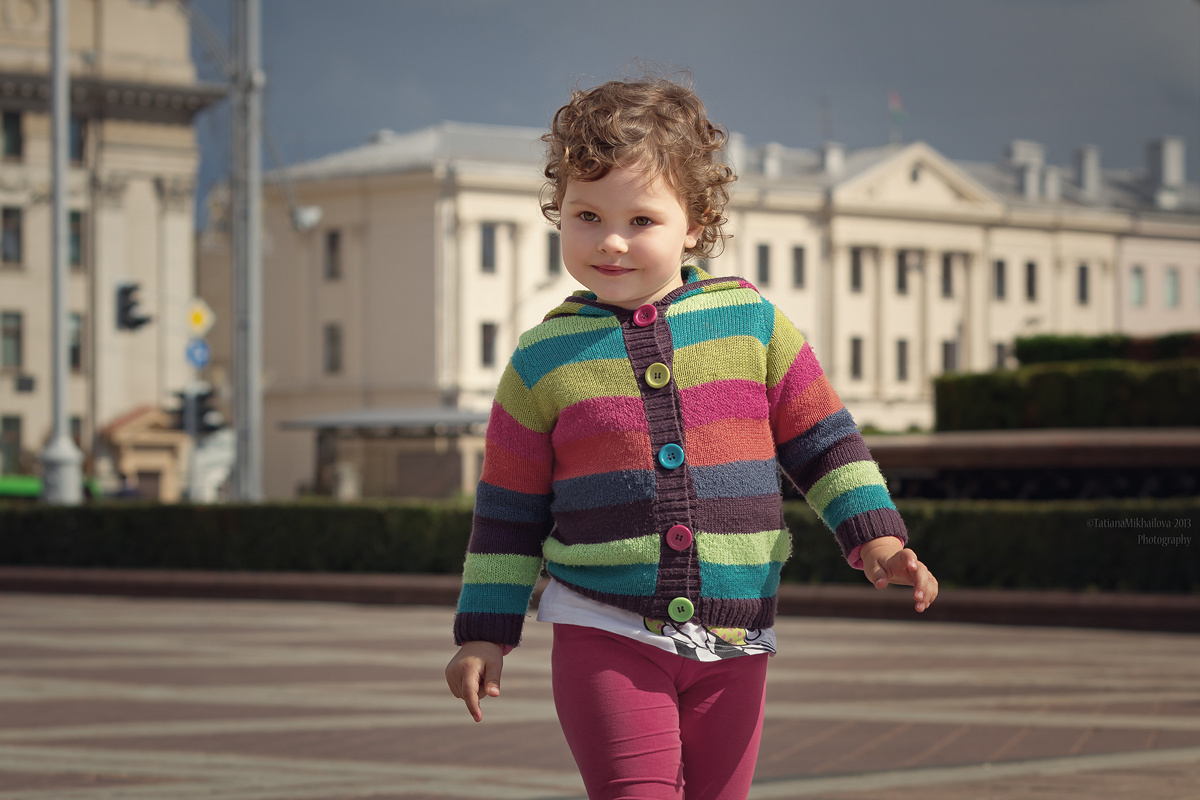 Model Look белоруссия, девочка, детский портрет, детство, минск, модель, модельный шаг, площадь, площадь незалежности, ребенок