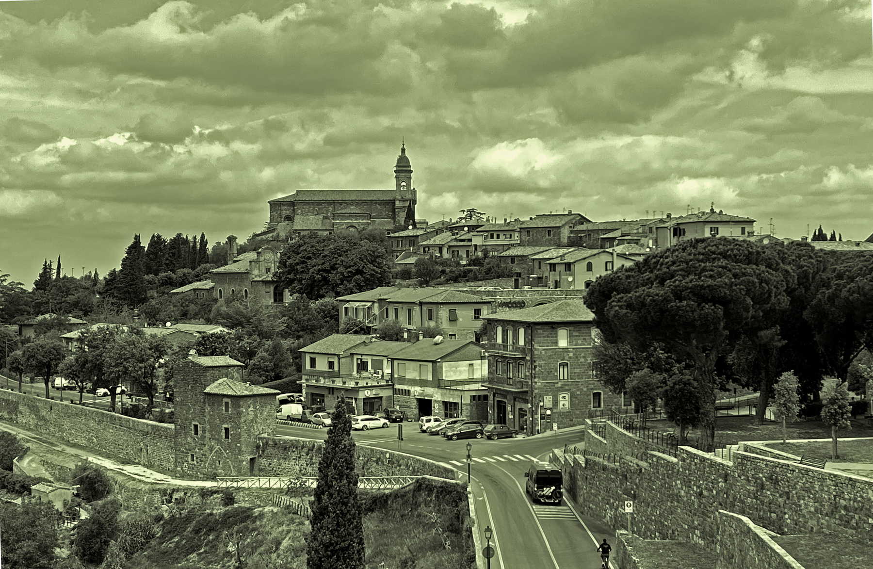 Montepulciano*** 