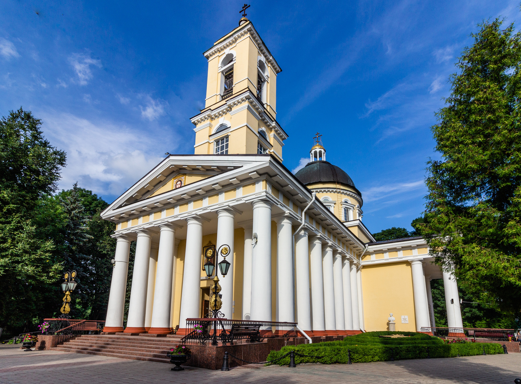 Гомель. Петропавловский собор церковь собор храм Петропавловский Гомель архитектура