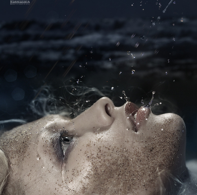 Salt teardrops of the sea Эльвира Жданкова море ночь слёзы брызги капли серые линзы - мечта Жданковой
