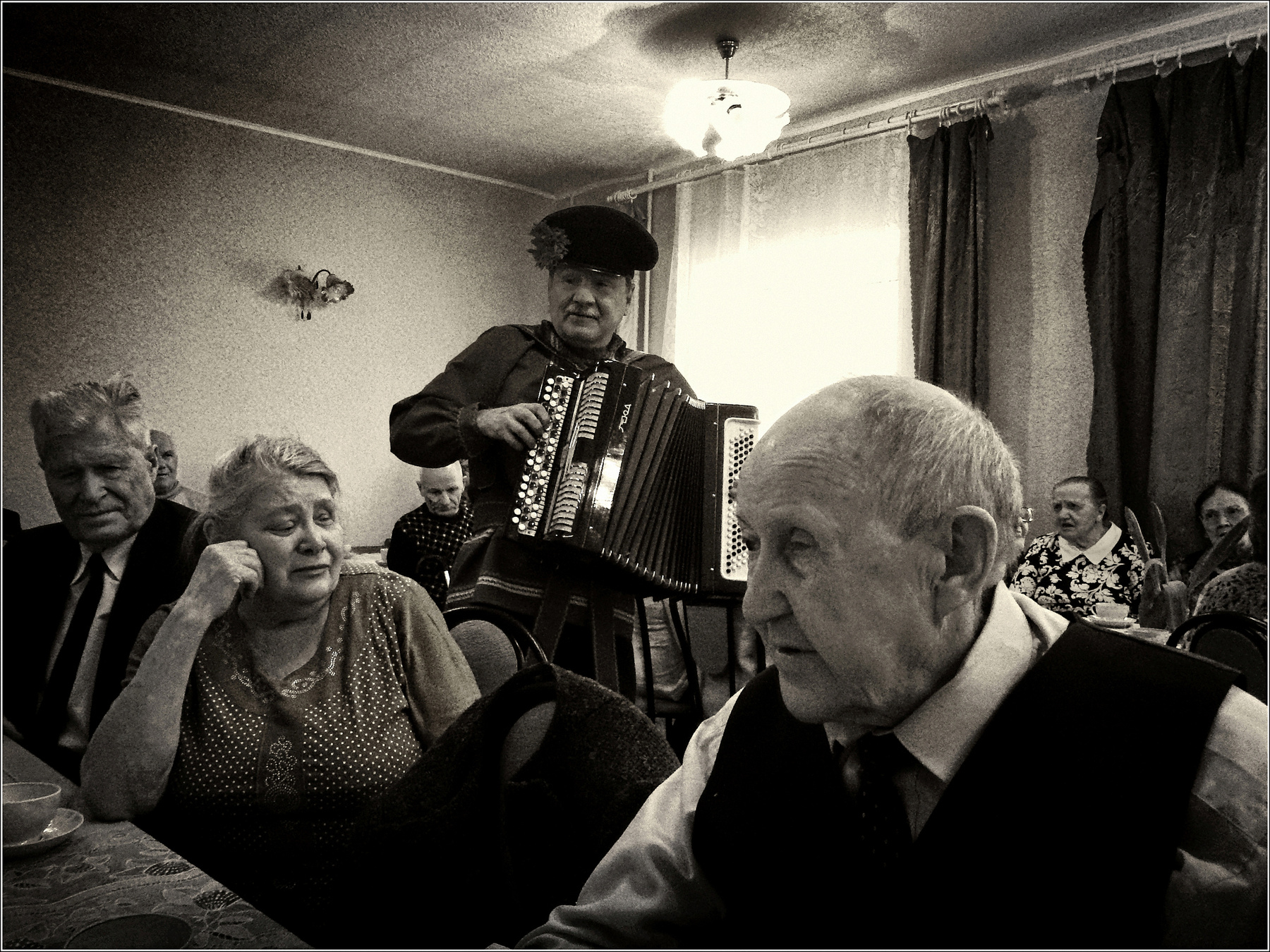Уходящее поколение фототренер Александр Мамакин Творческий Союз Снежный Лев Lihgra Advenyture Фото Светланы Мамакиной Путешествие Фотосайт Россия Север Заполярье Кольский полуостор Мурманская область Мончегорск общество инвалидов по зрению