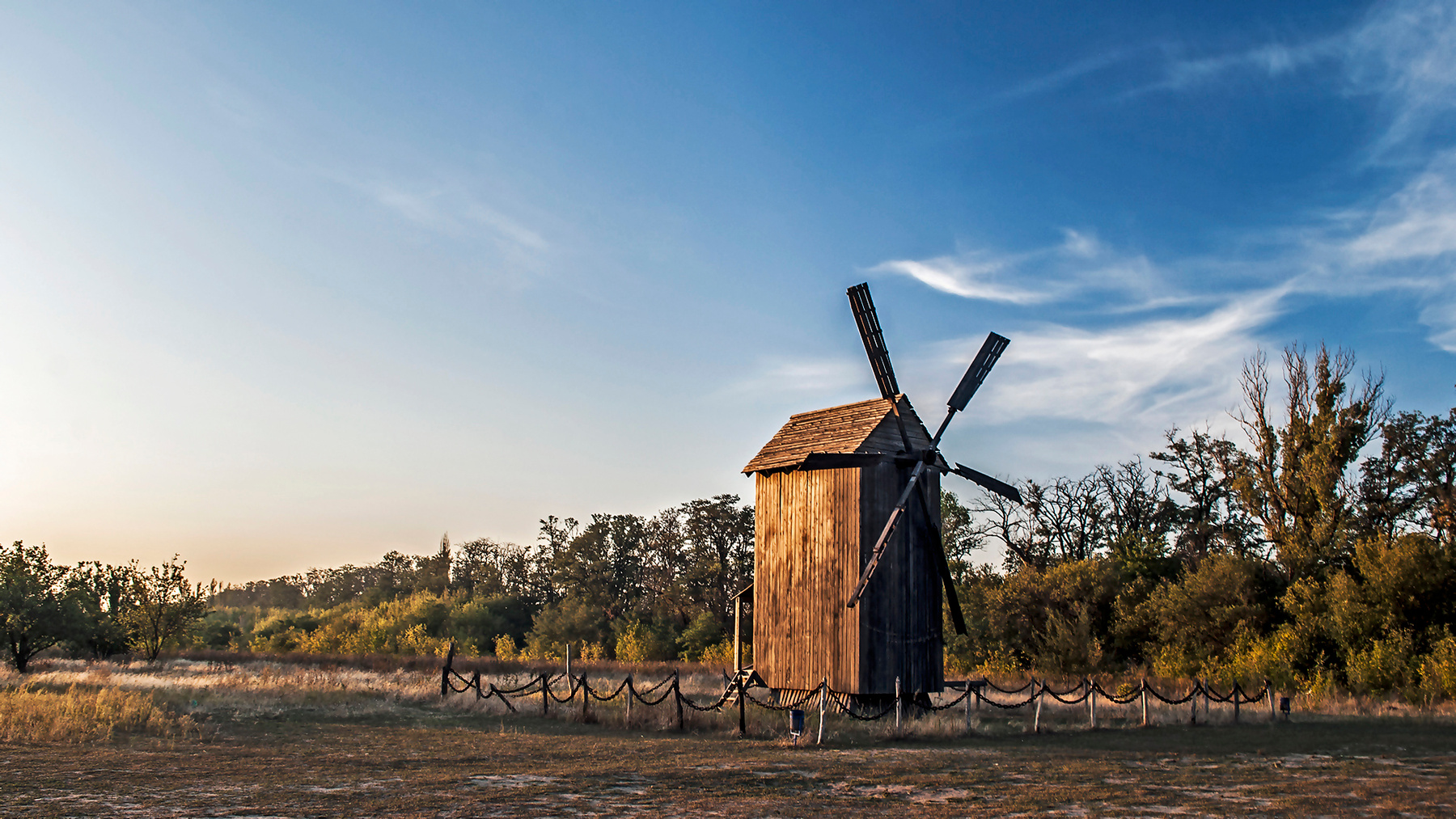 Мельница** Хортица Конный театр мельница