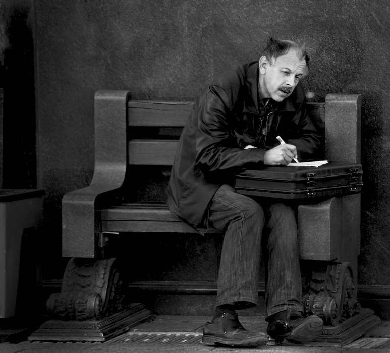 " ****** " 