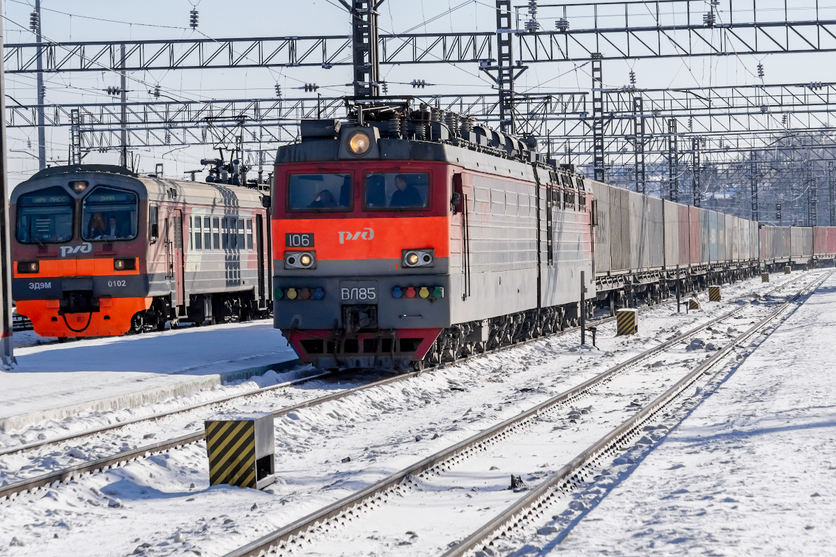 ВЛ85-106 railway железная дорога locomotive локомотив электровоз поезд train Russia Siberia Irkutsk Россия Сибирь Иркутск споттинг spotting