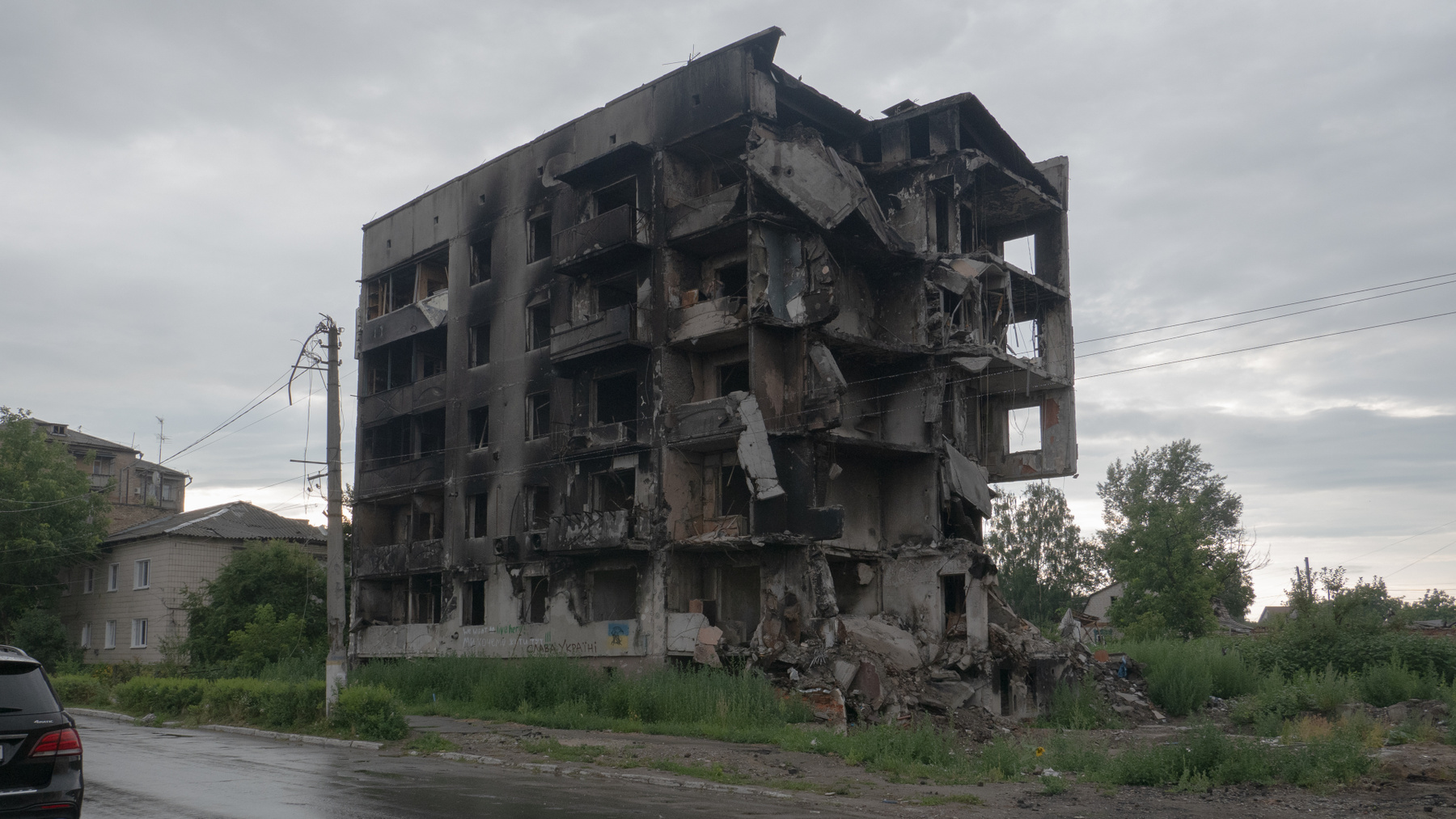 Разрушенный дом в Бородянке, Киевская область. бородянка бомба дом разрушение киев украина россия война
