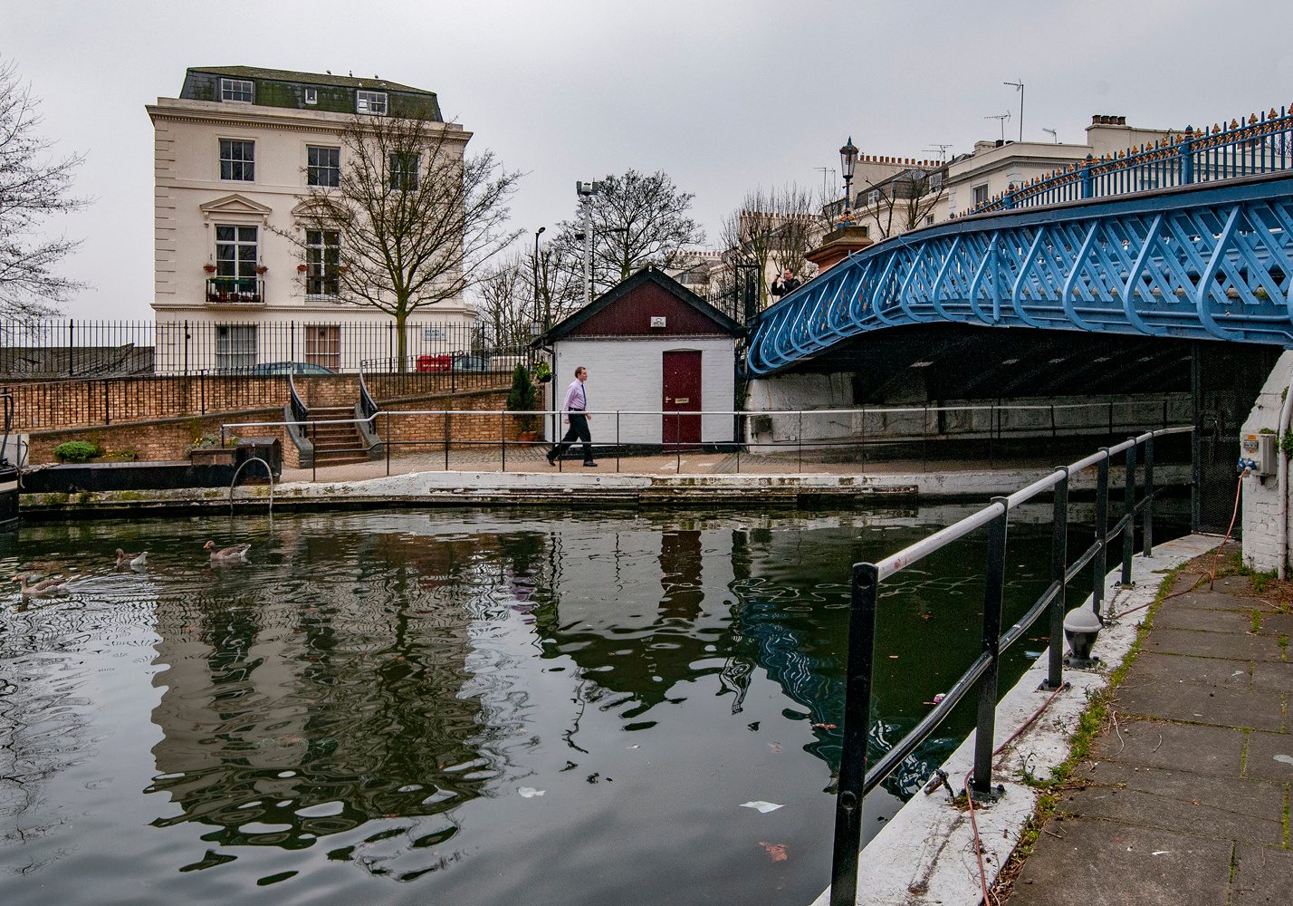 На Риджентс-канале Лондон Риджентс-канал март Westbourne_Terrace_Rd_Bridge