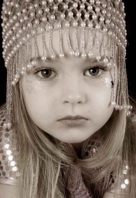 Анютины глазки... Анюта, 5 лет, доча :))
