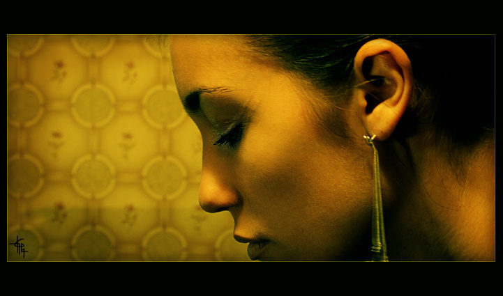 one side... elipa автопортрет девушка профиль one side